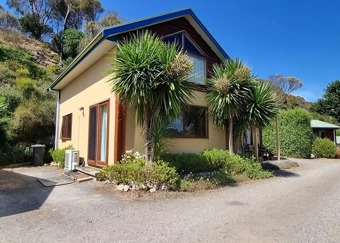 Eastern Reef Cottages